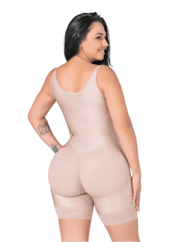 Kort shaping-body med mageforsterkning